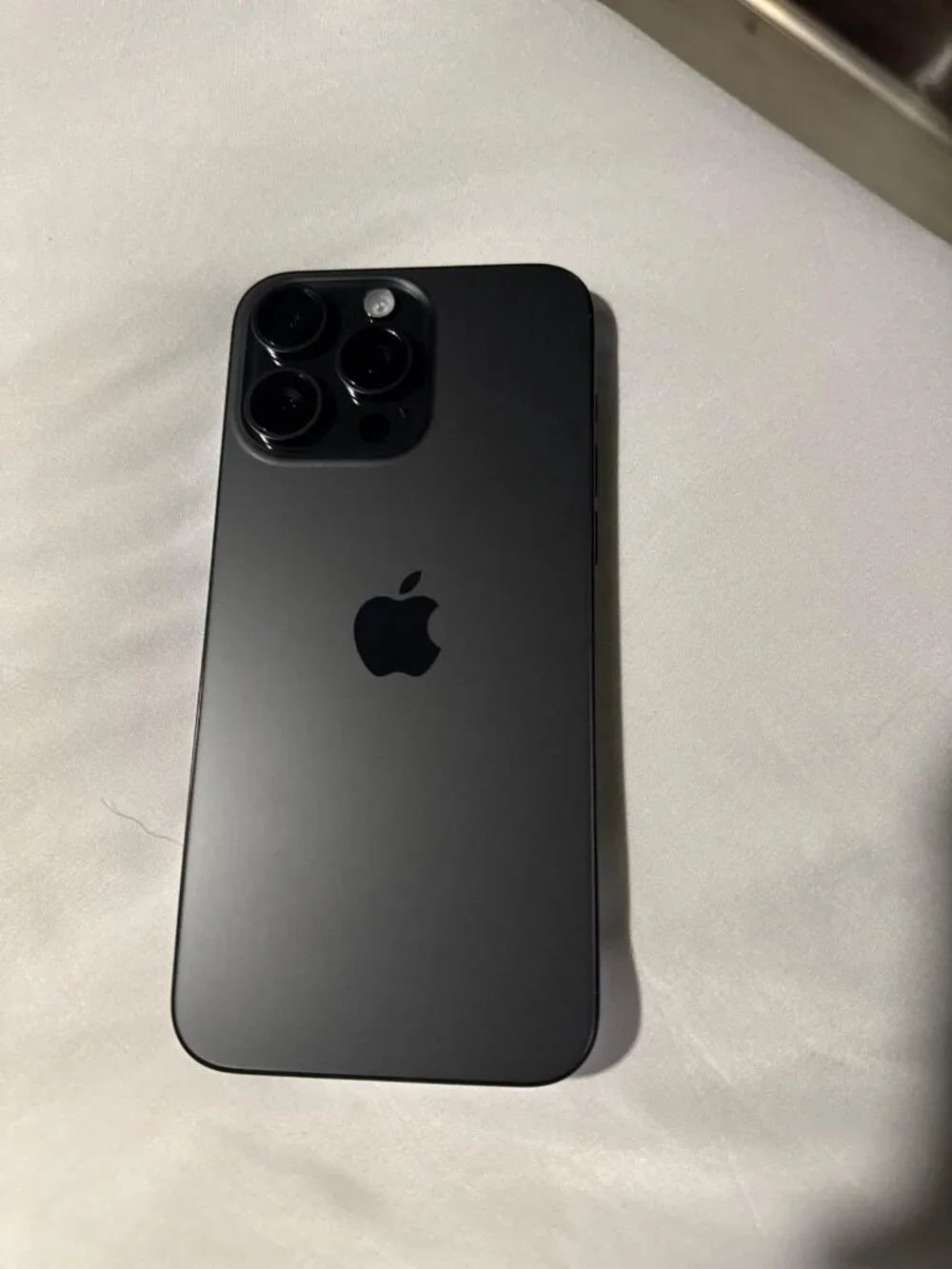 Apple iPhone 15 Pro Max Locked
